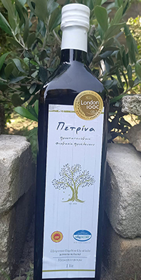 Flasche mit Petrina Olivenöl